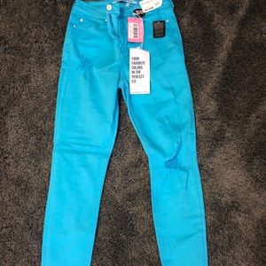 Celebrity skinny jeans